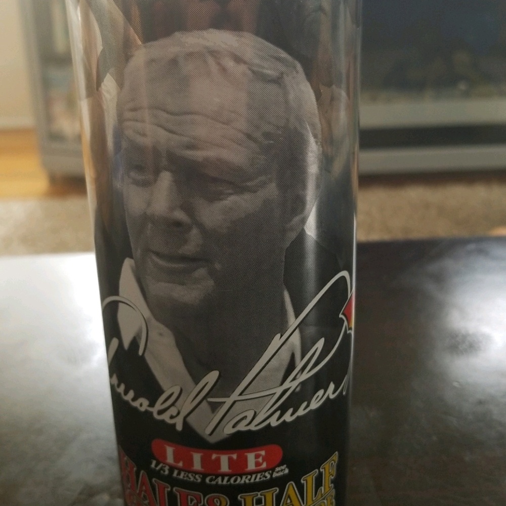 Meet your Posher, Dustin